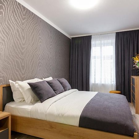 Alfa Apartments Kniazia Leva 2 Лвив Екстериор снимка