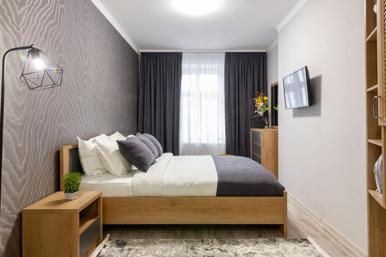 Alfa Apartments Kniazia Leva 2 Лвив Екстериор снимка
