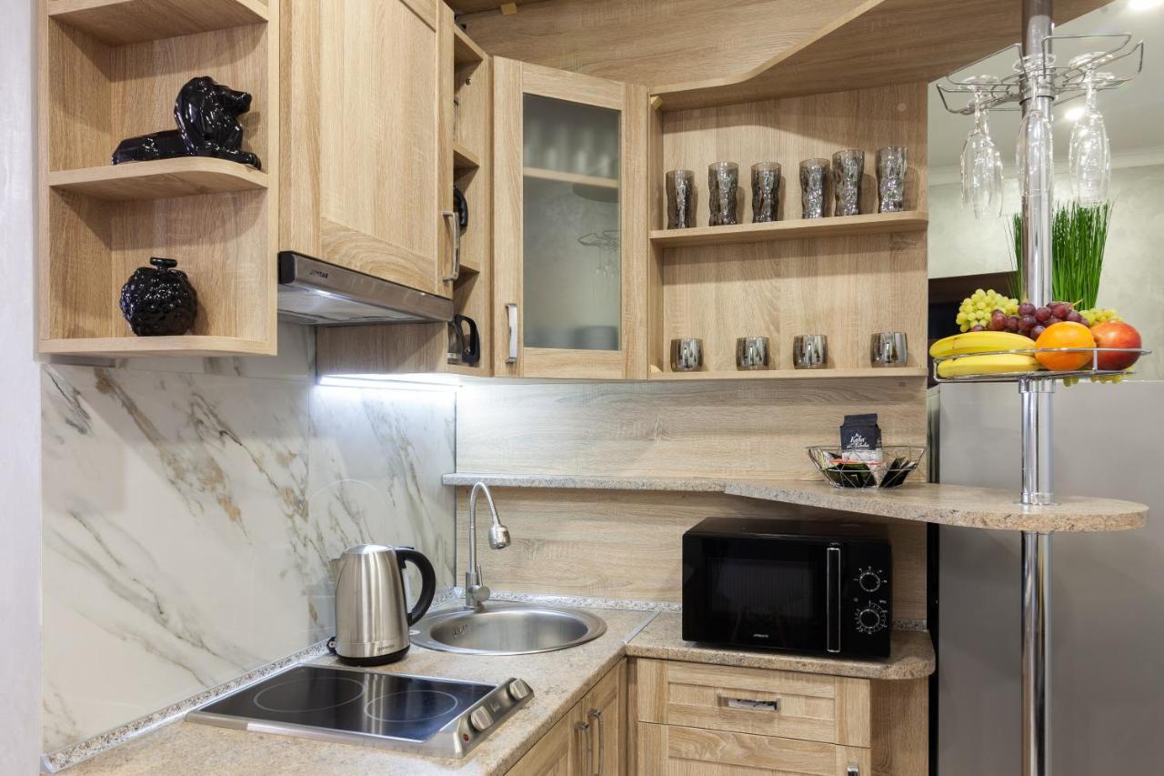 Alfa Apartments Kniazia Leva 2 Лвив Екстериор снимка
