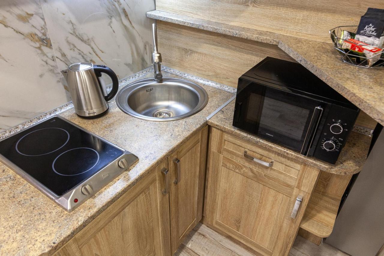 Alfa Apartments Kniazia Leva 2 Лвив Екстериор снимка