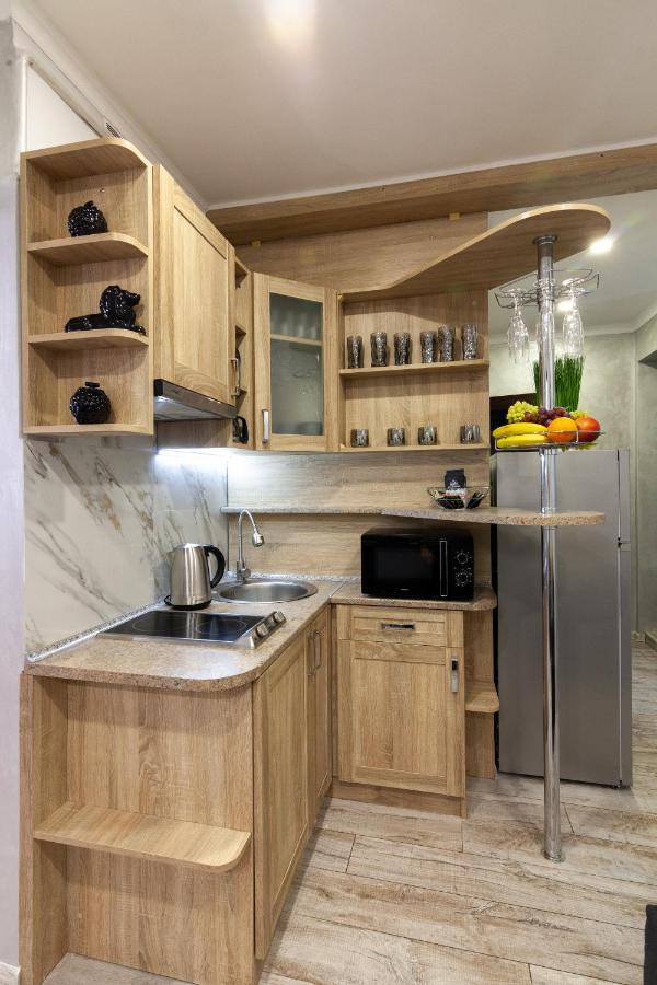 Alfa Apartments Kniazia Leva 2 Лвив Екстериор снимка